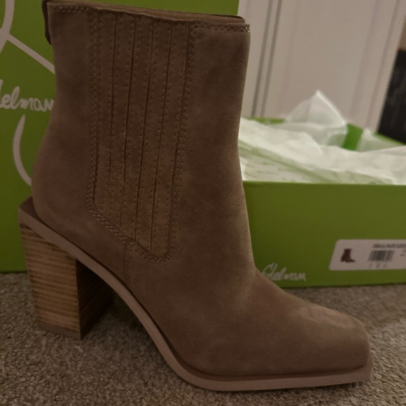 Sam Edelman Emalia Taupe Block Heel Pointed Toe Pull On Leather Ankle Boots - Picture 2 of 4